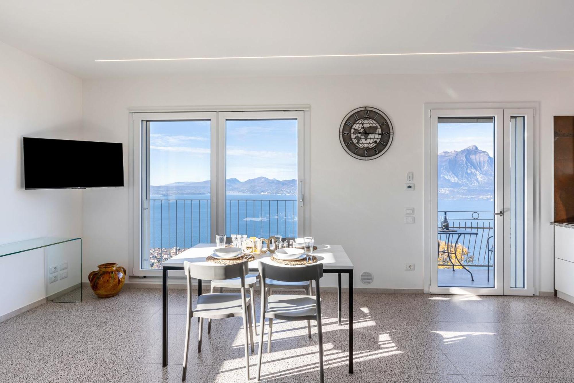 Casa Serena Lake View トッリ・デル・ベーナコ エクステリア 写真